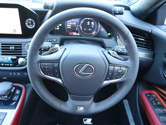 Lexus LS 2023-07 194749-12