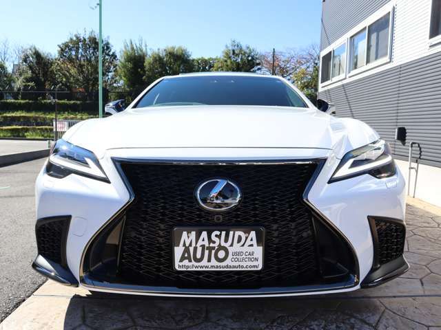 Lexus LS 2023-07 194749-1