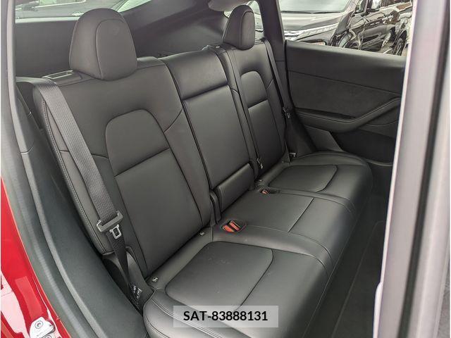 Tesla MODEL Y 2022-09 310906-11