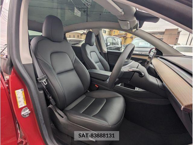 Tesla MODEL Y 2022-09 310906-9