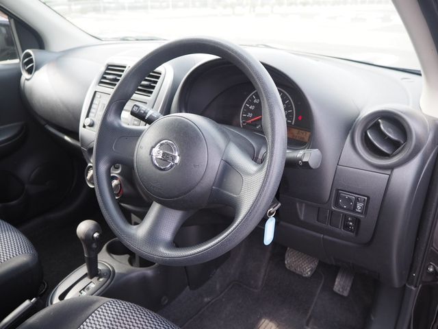 Nissan MARCH 2013-11 7886-1