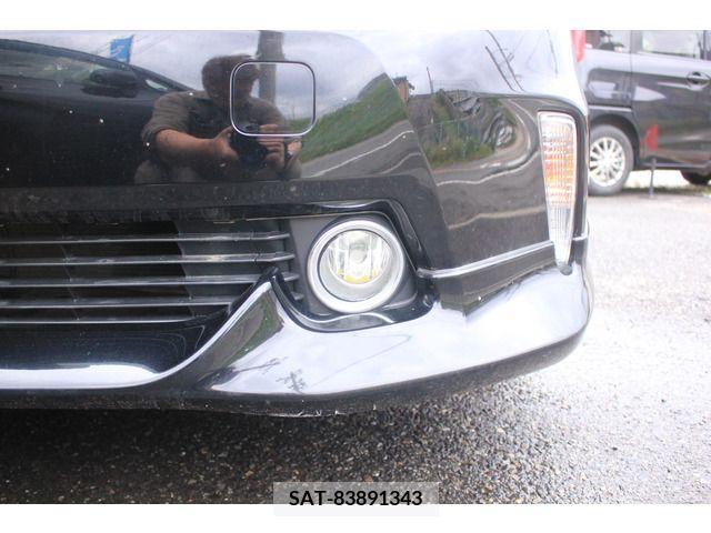 Toyota PRIUS ALPHA 2011-09 232594-12