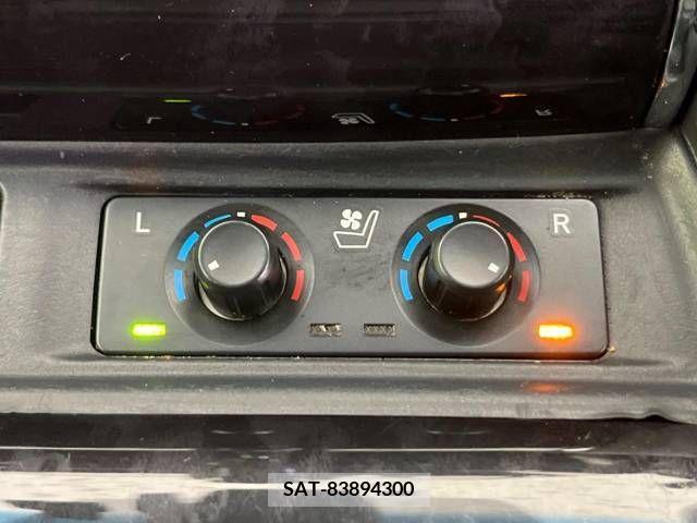 Toyota ALPHARD 2021-10 299518-6