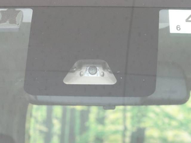 Toyota ROOMY 2017-04 22637-2