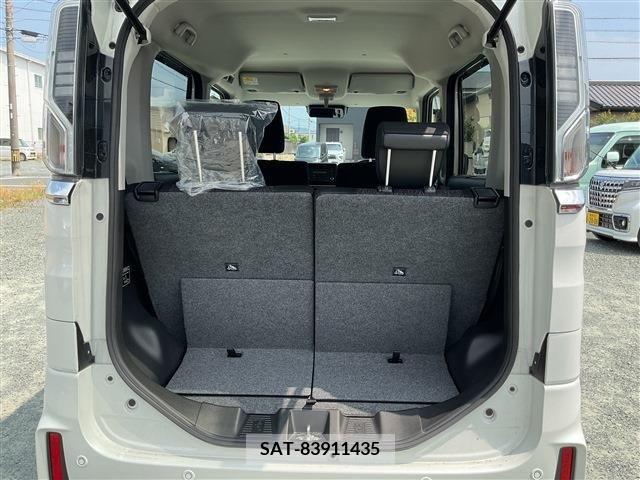 Suzuki SPACIA 2023-09 368592-17
