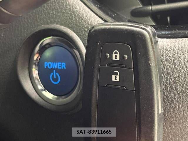 Toyota C-HR 2017-04 234004-6