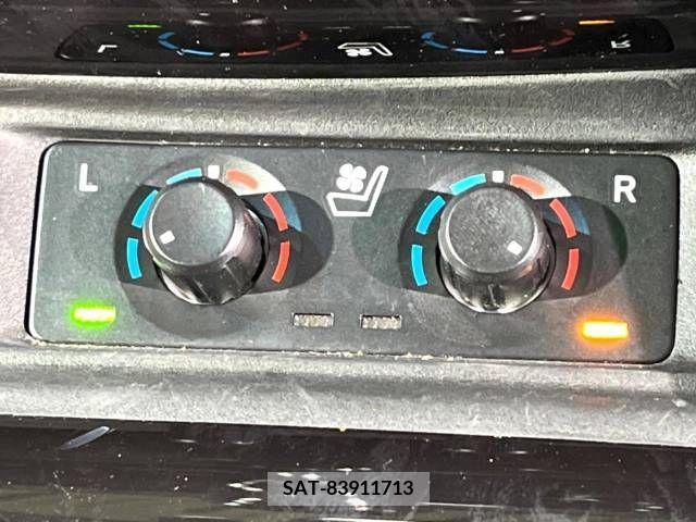 Toyota ALPHARD 2021-03 224837-6
