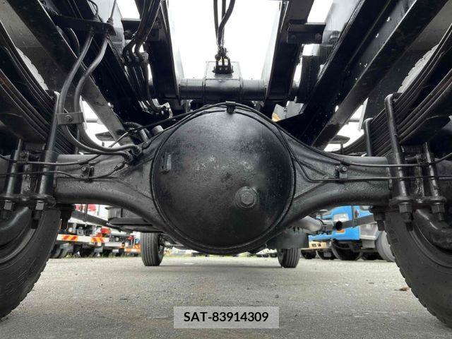 Mitsubishi FIGHTER 2006-07 388893-25