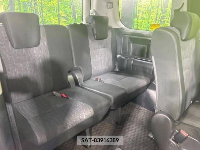 Toyota NOAH 2010-07 321296-10