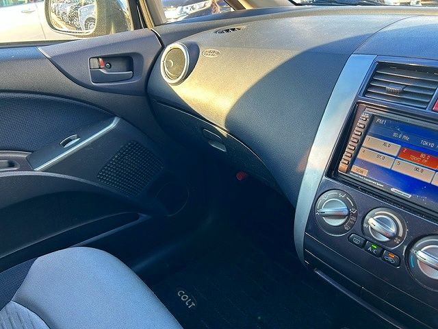 Mitsubishi COLT 2005-02 196704-17
