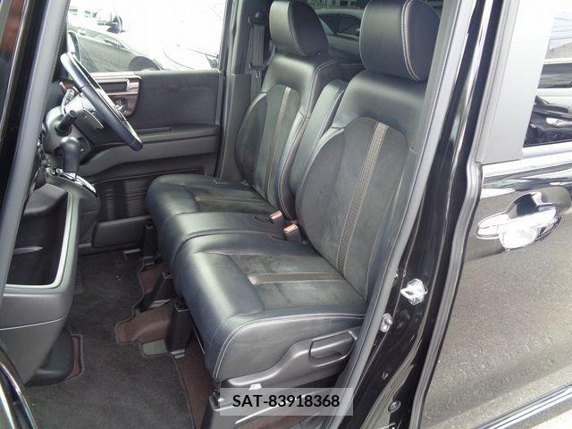 Honda N BOX CUSTOM 2019-03 214208-4