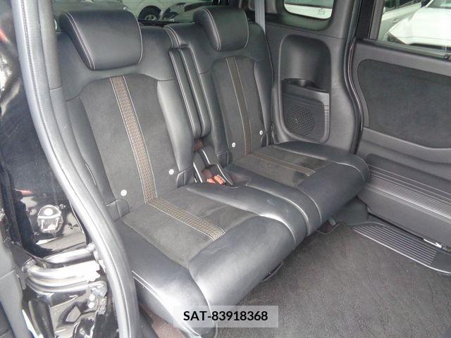 Honda N BOX CUSTOM 2019-03 214208-5
