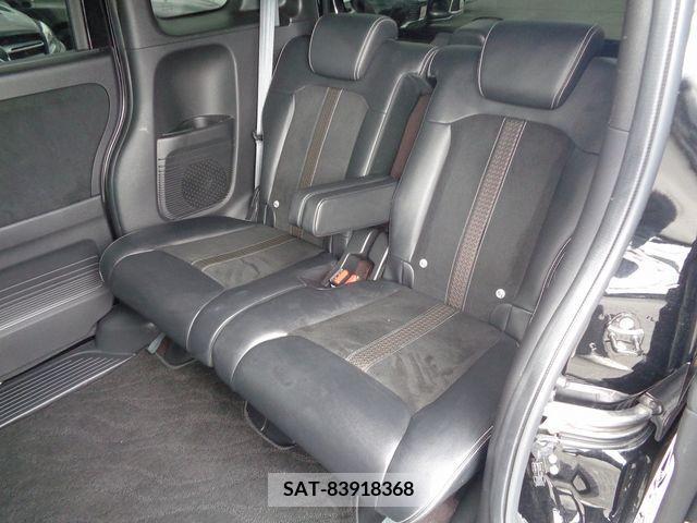 Honda N BOX CUSTOM 2019-03 214208-6