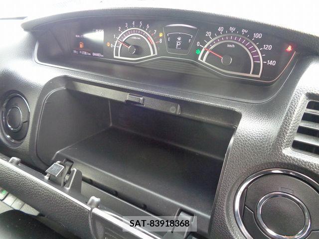 Honda N BOX CUSTOM 2019-03 214208-19