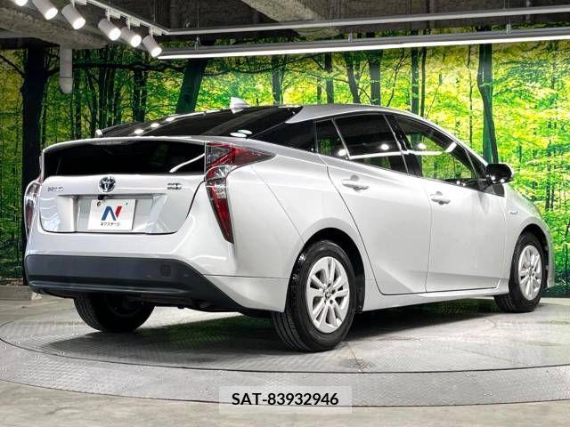 Toyota PRIUS 2016-05 366539-17