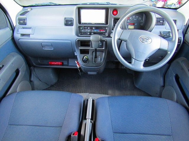 Daihatsu HIJET CARGO 2016-09 22981-1