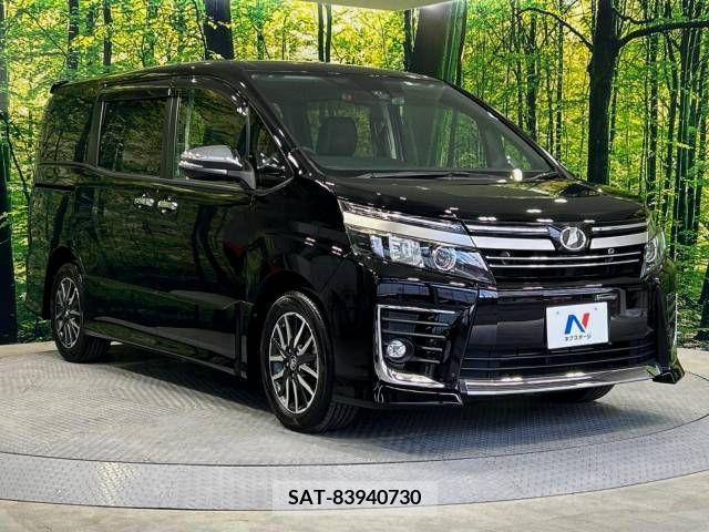 Toyota VOXY 2016-10 217358-16