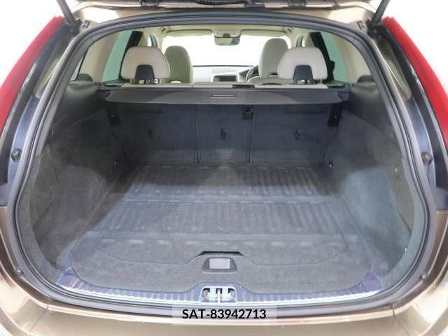 Volvo XC60 2015-06 341988-12