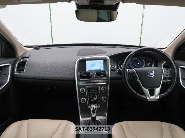 Volvo XC60 2015-06 341988-1