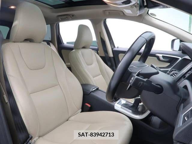 Volvo XC60 2015-06 341988-9