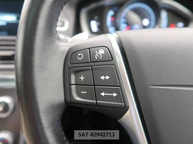Volvo XC60 2015-06 341988-7