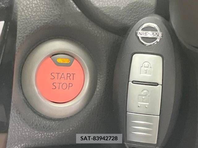 Nissan NOTE 2017-02 305353-5