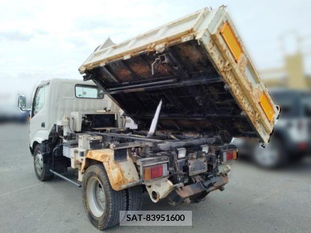 Hino DUTRO 2006-09 320401-17