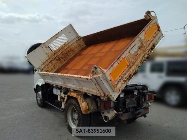 Hino DUTRO 2006-09 320401-15