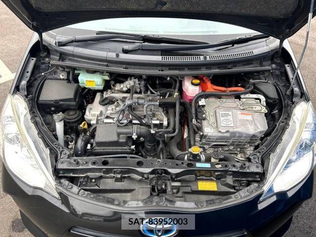 Toyota AQUA 2014-07 260638-18