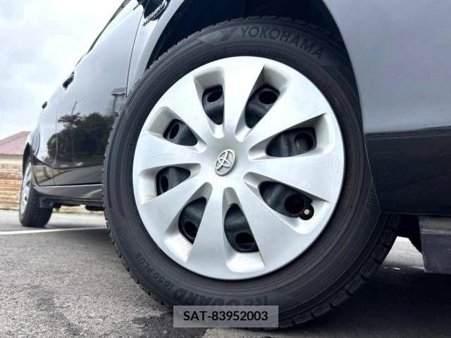 Toyota AQUA 2014-07 260638-13