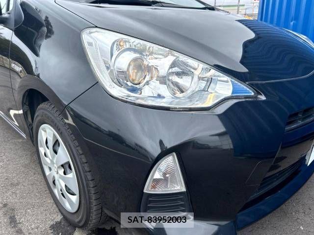Toyota AQUA 2014-07 260638-12