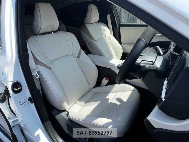 Toyota CROWN 2024-01 241641-26