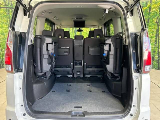 Nissan SERENA 2016-12 27226-11