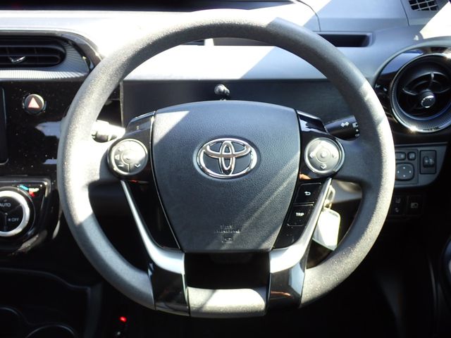 Toyota AQUA 2020-10 20997-6