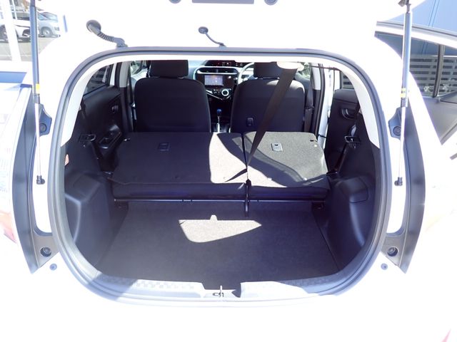 Toyota AQUA 2020-10 20997-17