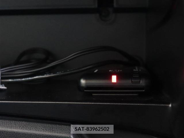Nissan NOTE 2020-03 279982-6