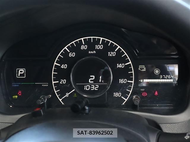 Nissan NOTE 2020-03 279982-9