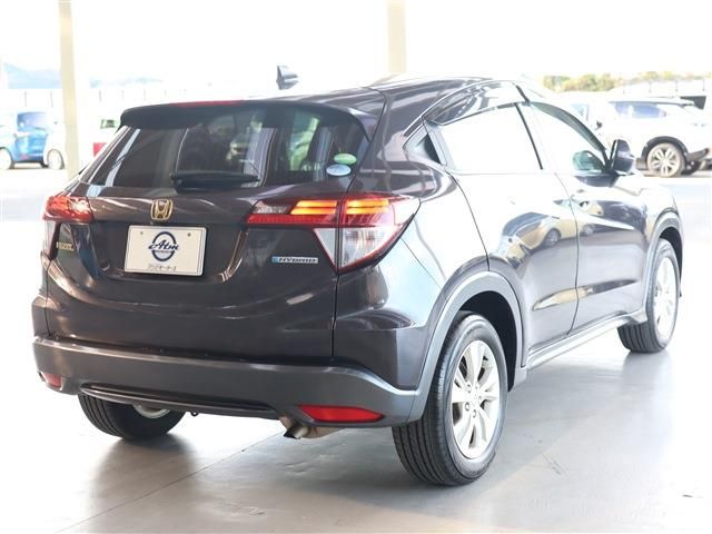 Honda VEZEL 2014-03 181056-3