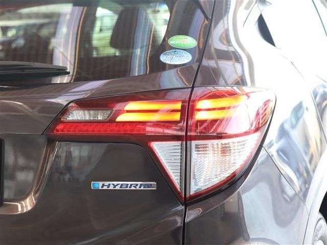 Honda VEZEL 2014-03 181056-8