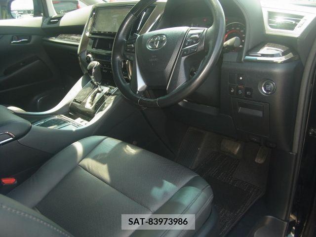 Toyota VELLFIRE 2018-10 351363-18