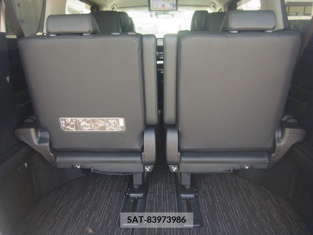 Toyota VELLFIRE 2018-10 351363-12