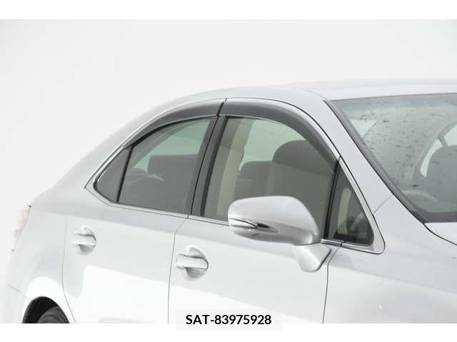 Lexus HS 2014-11 220194-3