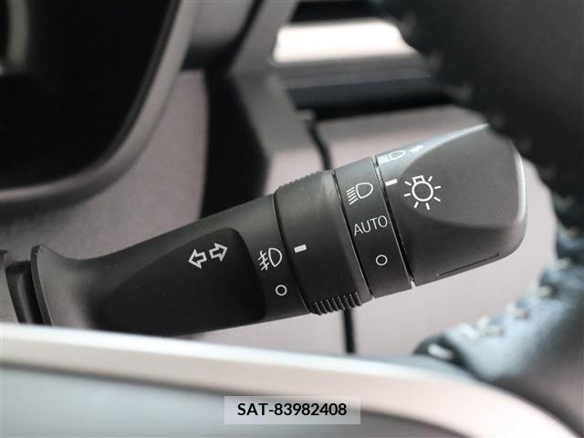 Toyota ROOMY 2021-06 283641-28