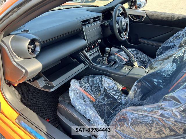 Toyota 86 2023-02 380198-12