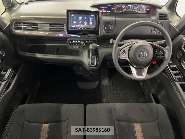 Honda N BOX CUSTOM 2017-11 306947-1