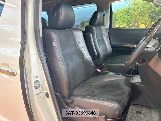 Toyota VELLFIRE 2013-06 337104-8