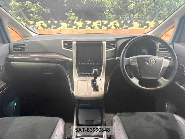 Toyota VELLFIRE 2013-06 337104-1