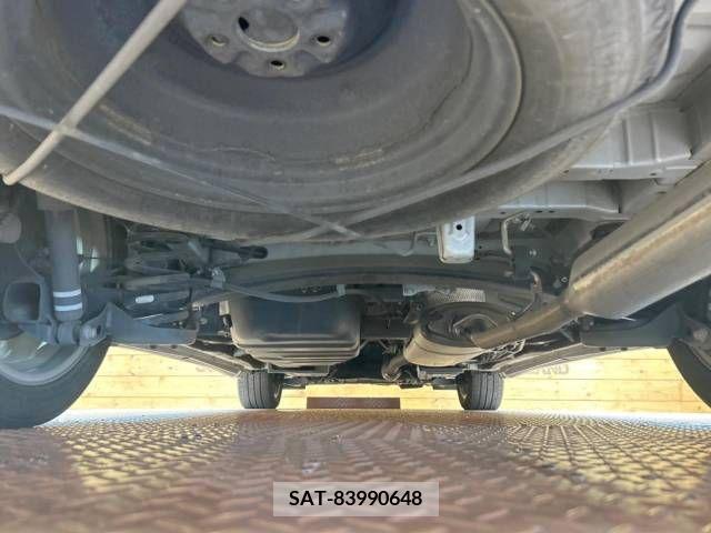 Toyota VELLFIRE 2013-06 337104-19