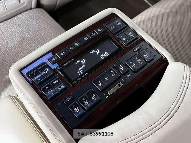 Lexus LS 2012-12 276660-7