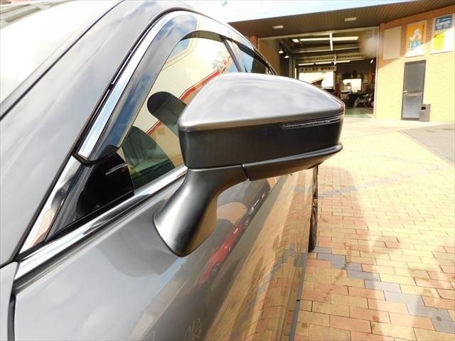 Toyota CROWN 2022-11 6635-4